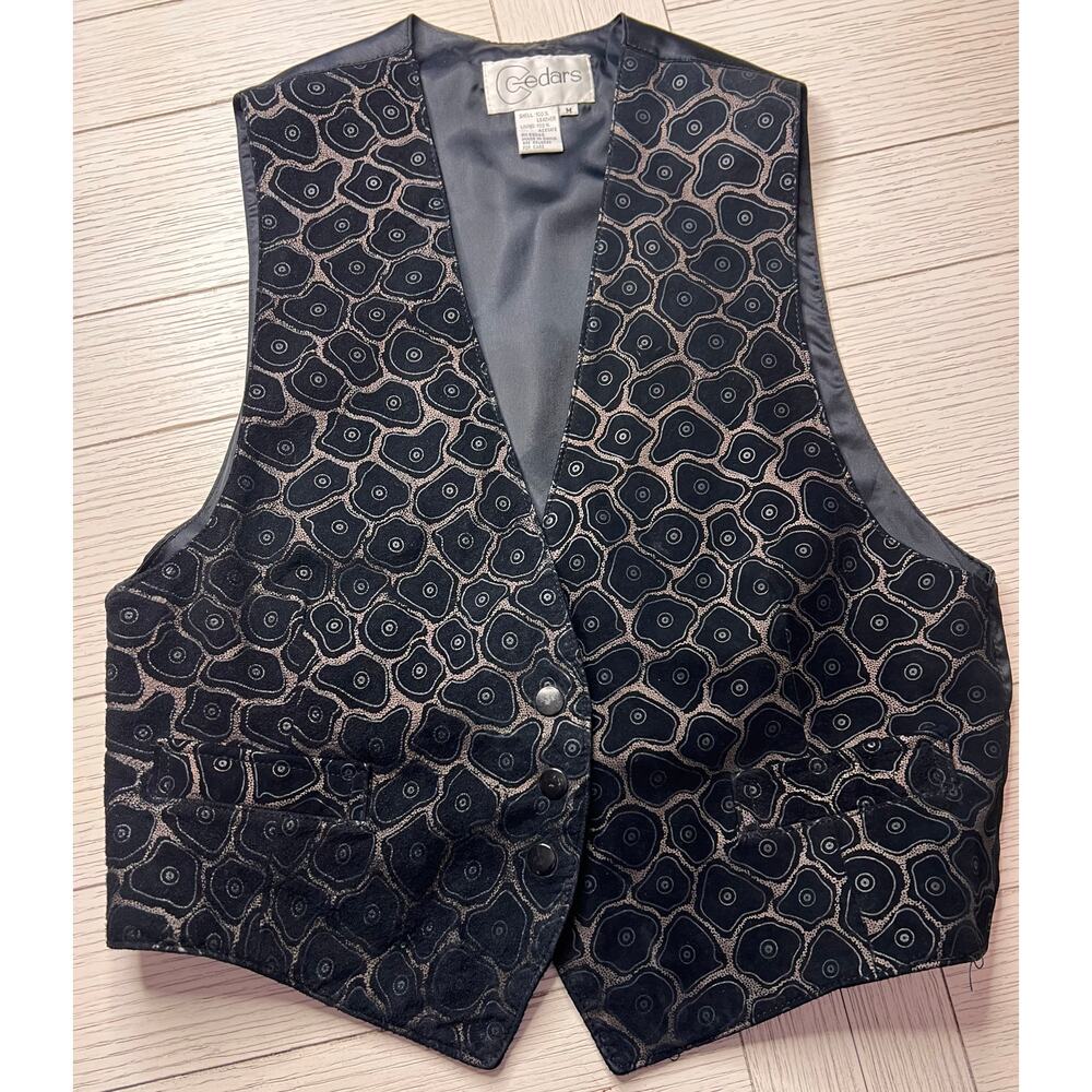 Cedars vintage ladies snap front animal print 100% leather vest. 90s Sz M